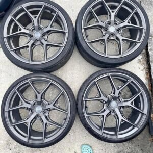 Vossen HF5 gunmetal wheels