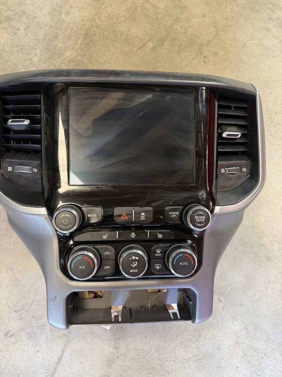 2019 Ram 2500 8.4 Uconnect screen