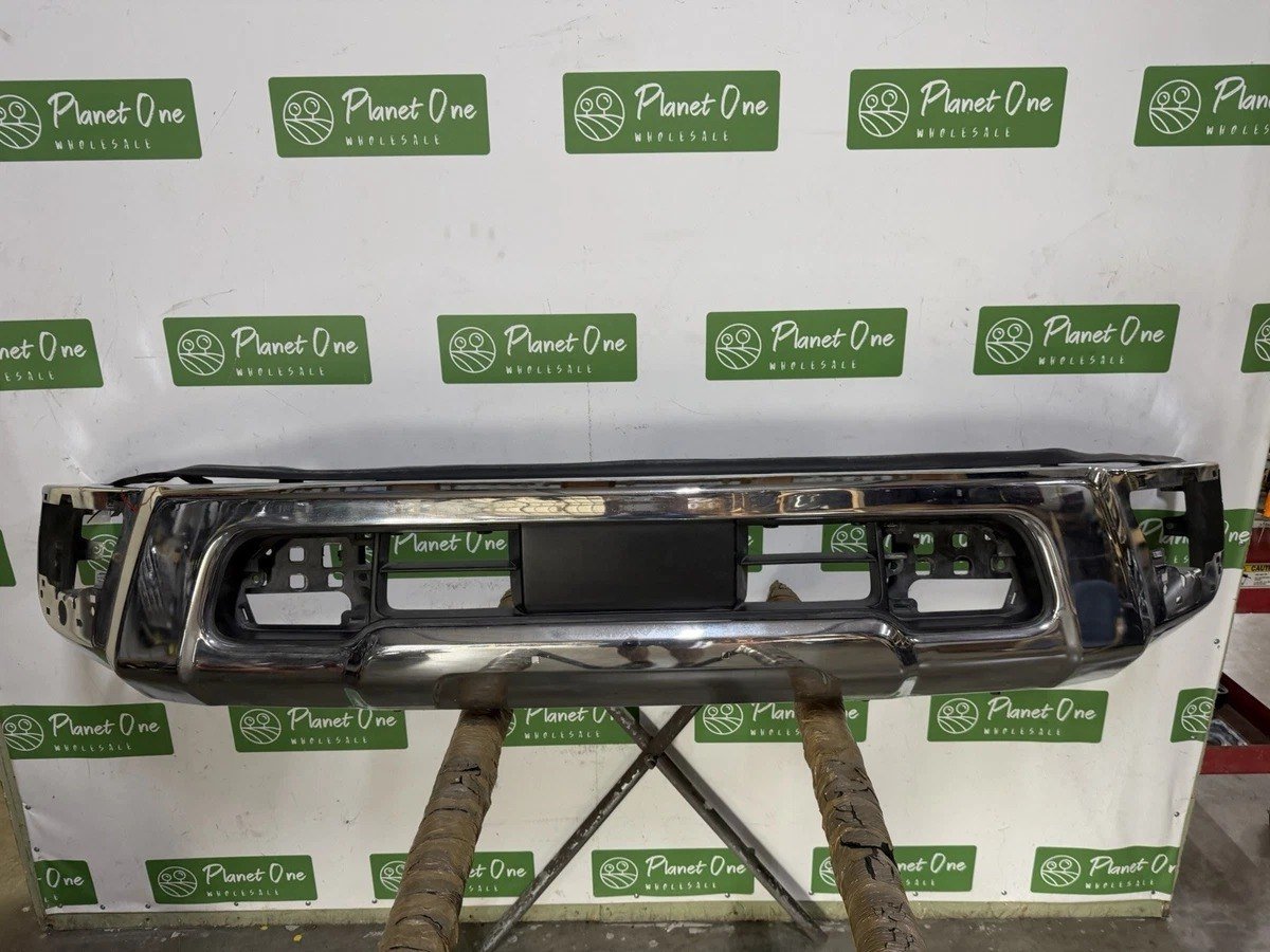 2020 Nissan Titan Front Bumper