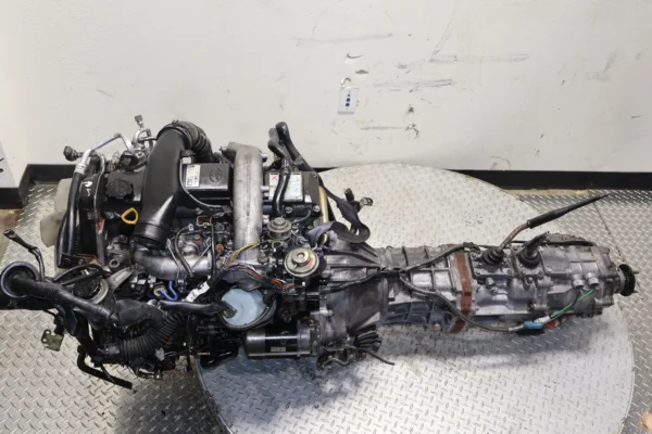 3.0L 4-Cylinger Turbocharged Diesel Engine with Transmission